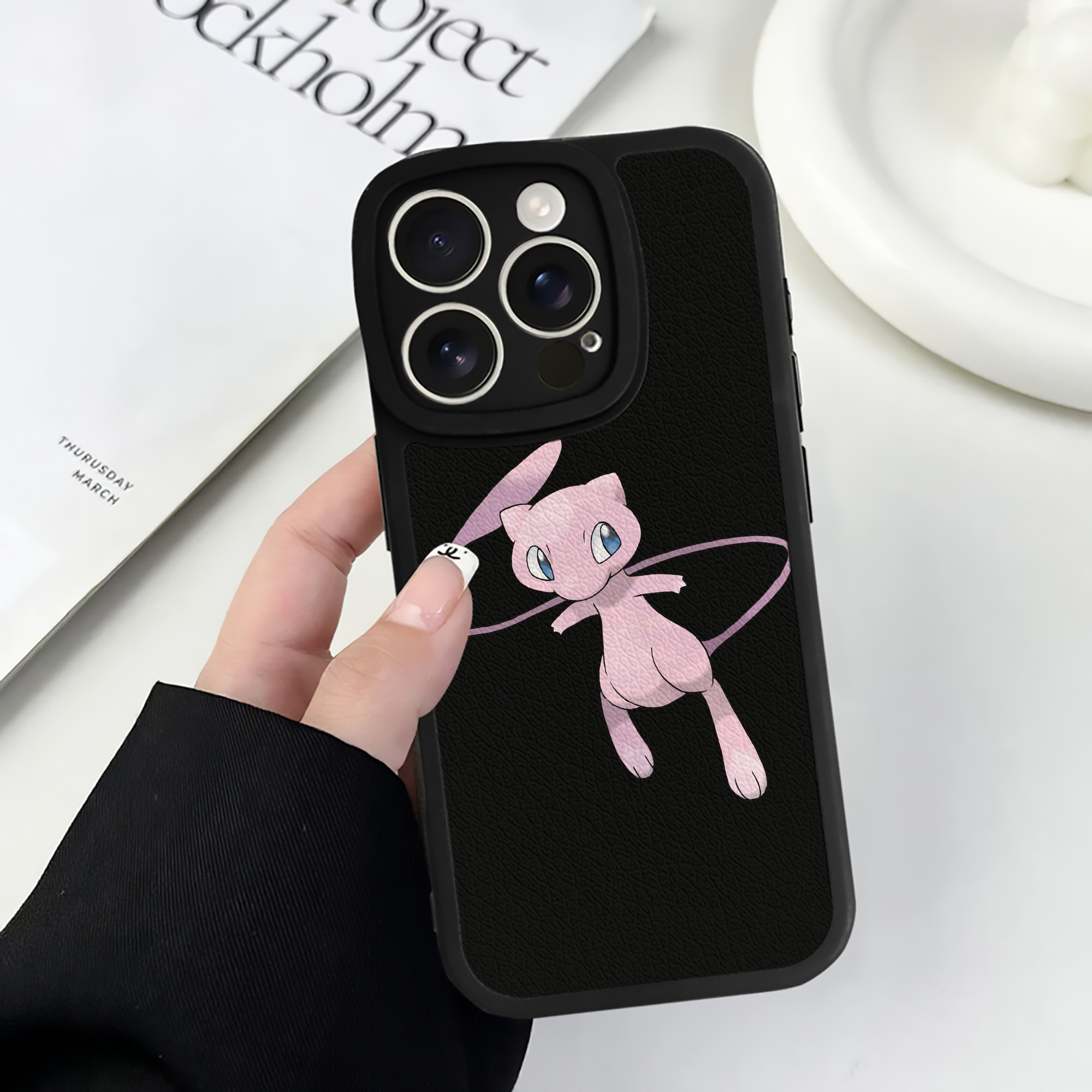 （画像用） ポケットモンスター Pokémon 【iPhone 16シリーズ対応】シリコンスマホケース（レザー調） 材質：シリコン